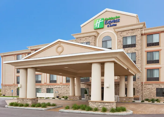 Holiday Inn Express & Suites Mitchell By Ihg